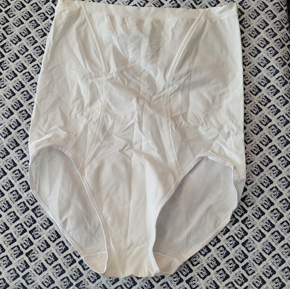 Barely there sample SHAPE wear NWOT 4134 2xl